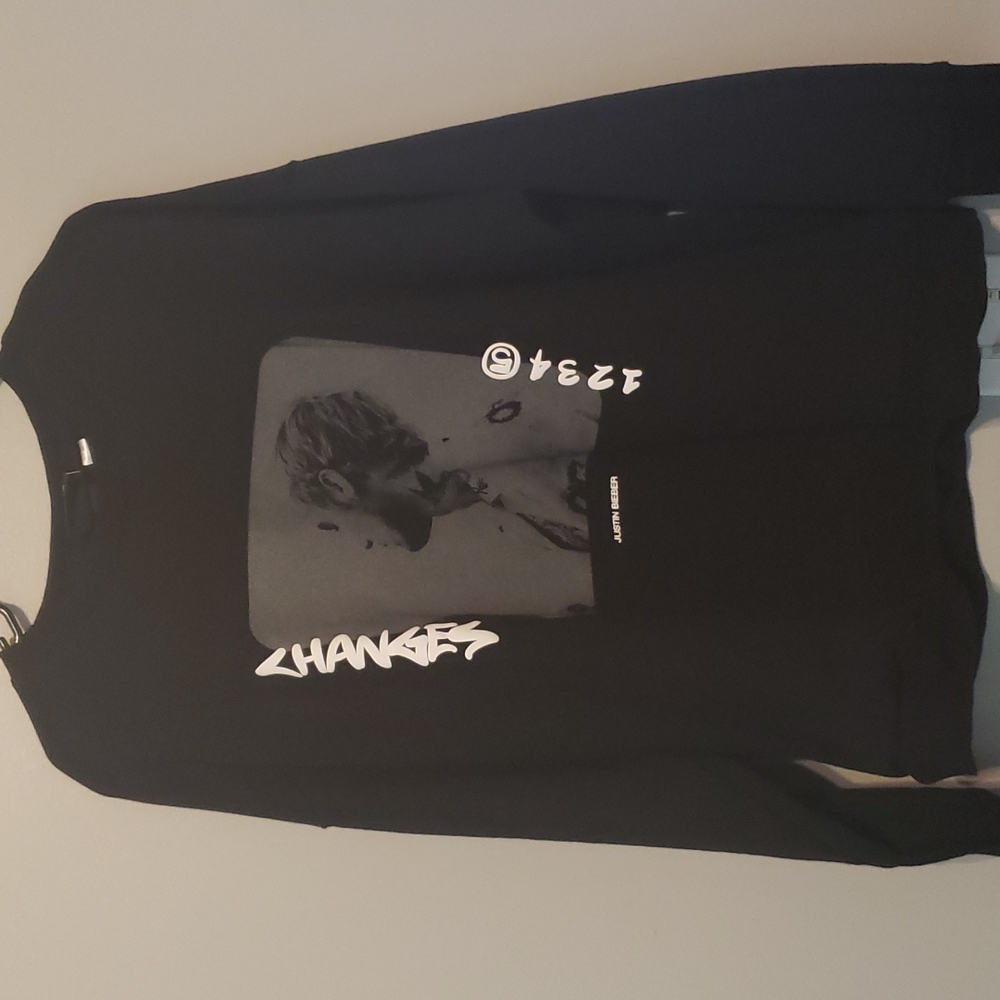 H&M Justin Beiber Changes Black Sweatshirt
